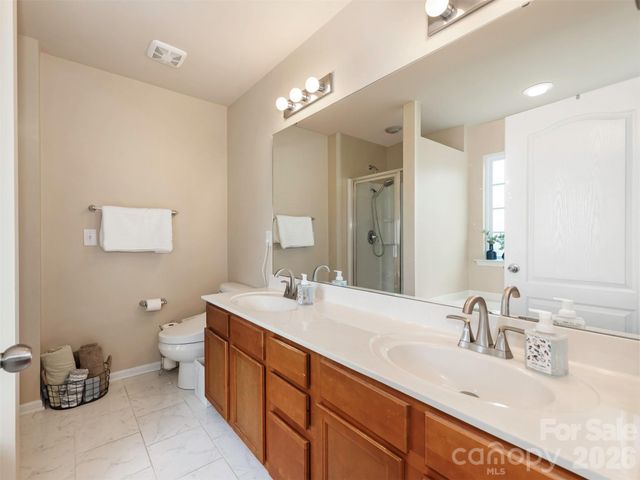 1100 Mountain Laurel Court, Matthews, NC 28104