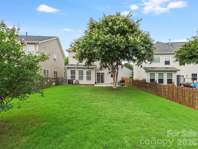 1100 Mountain Laurel Court, Matthews, NC 28104