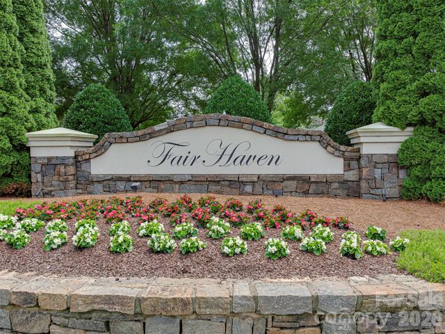 1100 Mountain Laurel Court, Matthews, NC 28104