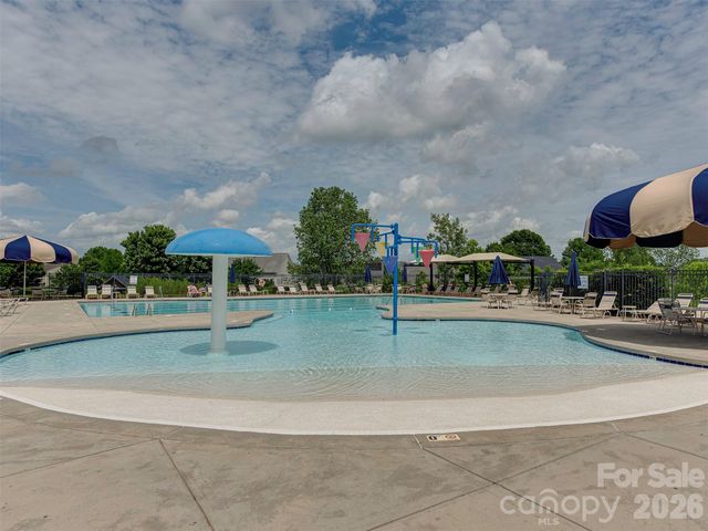 1100 Mountain Laurel Court, Matthews, NC 28104