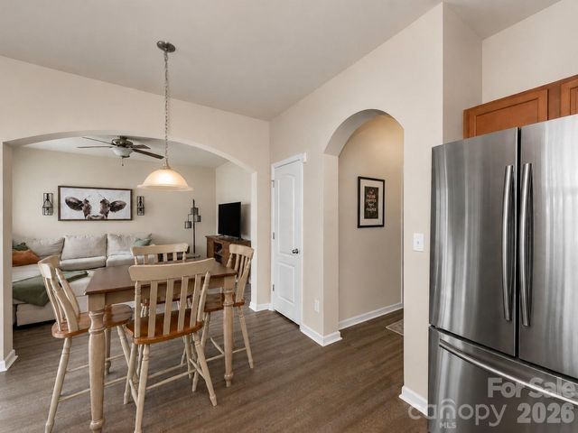 1100 Mountain Laurel Court, Matthews, NC 28104
