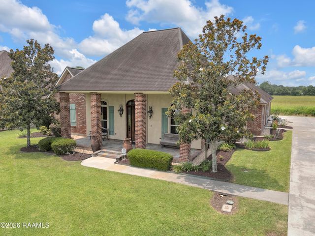 210 Grand Lake Drive, Arnaudville, LA 70512