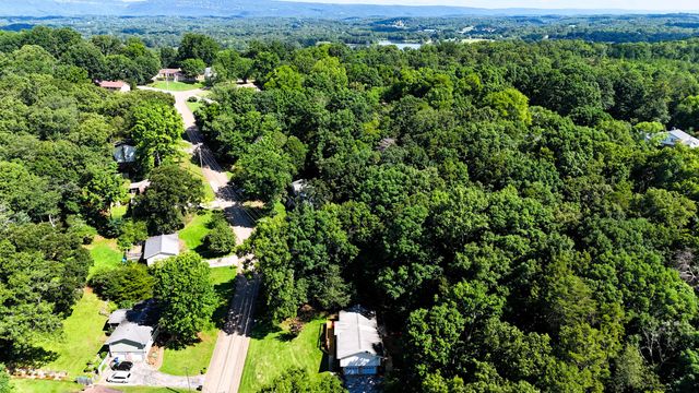 7608 Ridge Bay Drive, Hixson, TN 37343