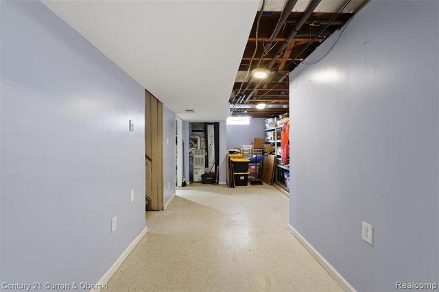 543 Mcmunn Street, South Lyon, MI 48178