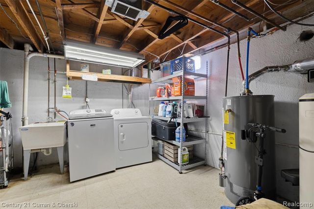 543 Mcmunn Street, South Lyon, MI 48178