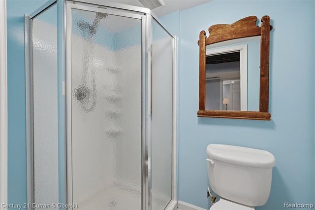 543 Mcmunn Street, South Lyon, MI 48178