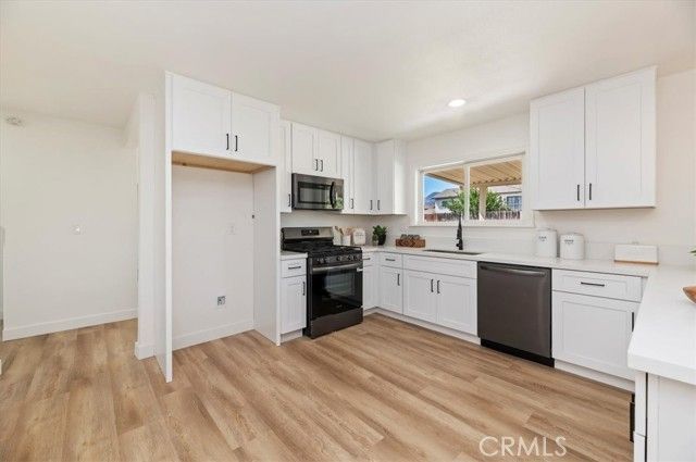 2476 Grove Ave, Corona, CA 92882