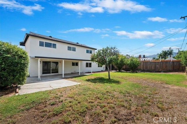 2476 Grove Ave, Corona, CA 92882