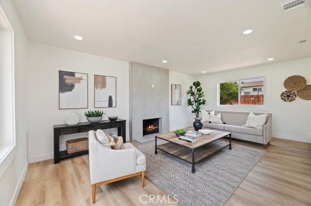 2476 Grove Ave, Corona, CA 92882