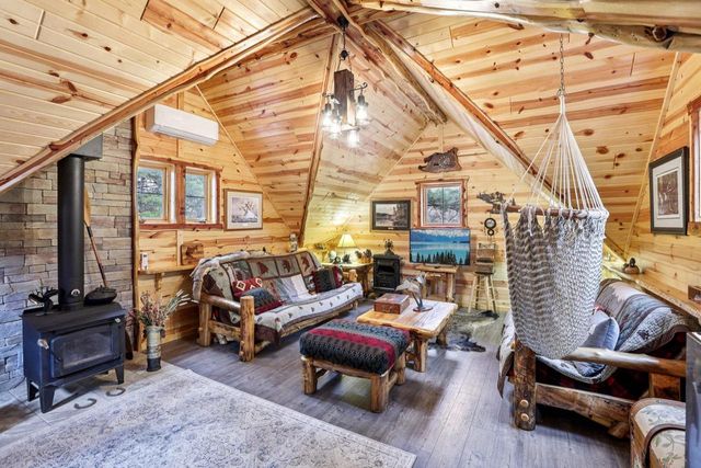 E11441 Hillside Drive, Wisconsin Dells, WI 53965