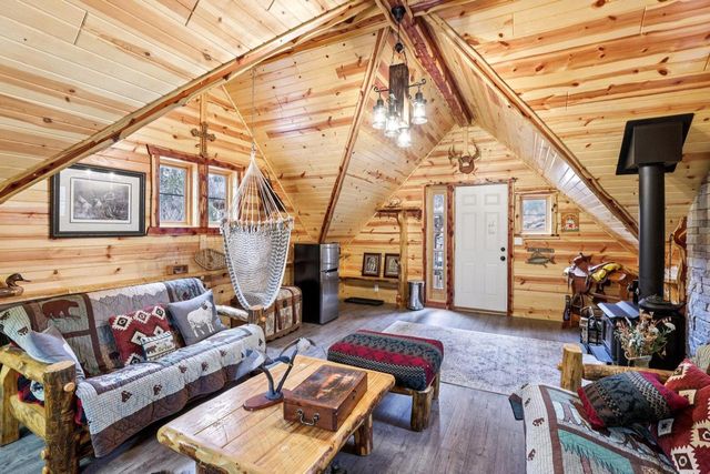 E11441 Hillside Drive, Wisconsin Dells, WI 53965