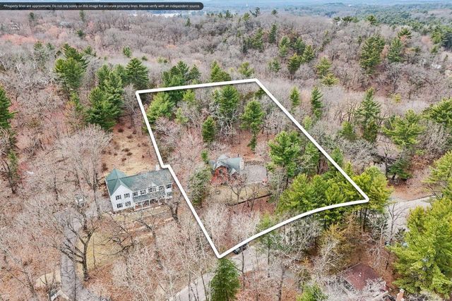 E11441 Hillside Drive, Wisconsin Dells, WI 53965