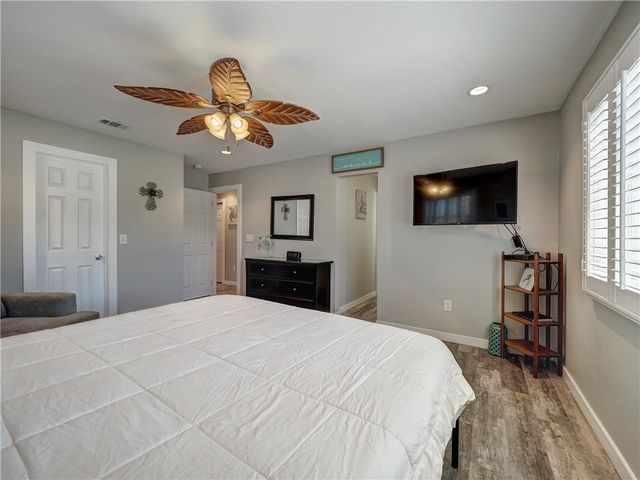 230 Cut Off 110, Port Aransas, TX 78373