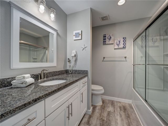 230 Cut Off 110, Port Aransas, TX 78373