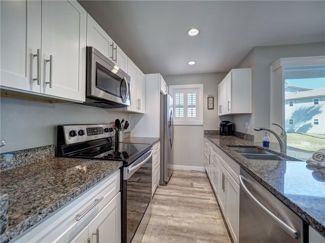 230 Cut Off 110, Port Aransas, TX 78373