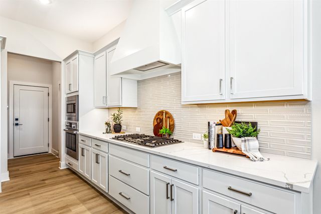 5993 Forbes Ct, Bel Aire, KS 67220