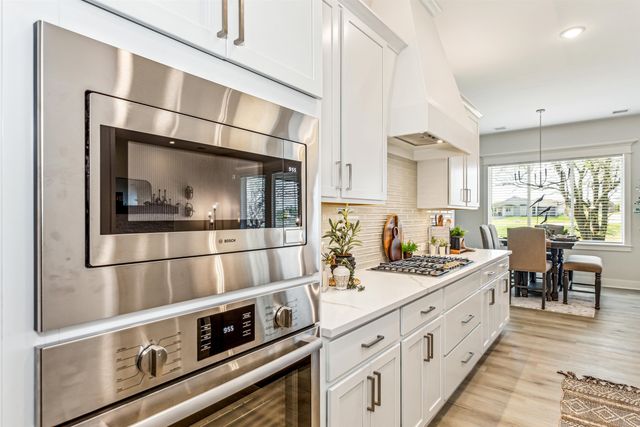 5993 Forbes Ct, Bel Aire, KS 67220