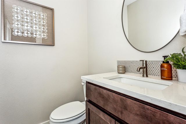 5993 Forbes Ct, Bel Aire, KS 67220