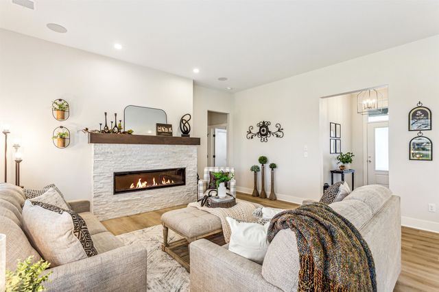 5993 Forbes Ct, Bel Aire, KS 67220