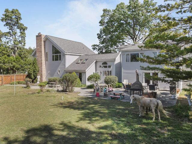 2N584 S Ardmore Avenue, Villa Park, IL 60181