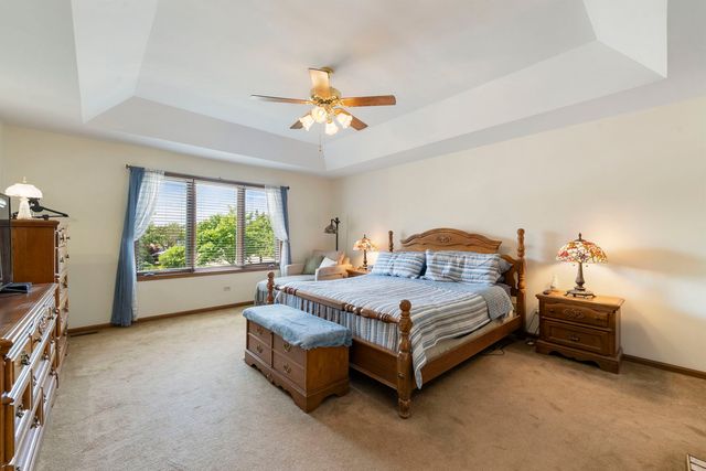 15631 Harbor Town Drive, Orland Park, IL 60462