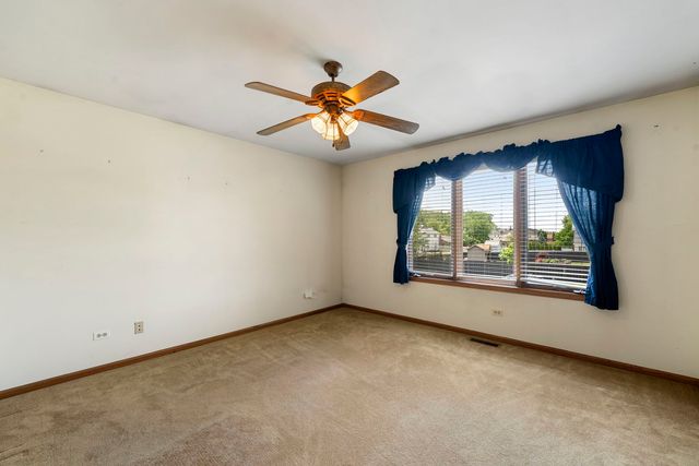 15631 Harbor Town Drive, Orland Park, IL 60462