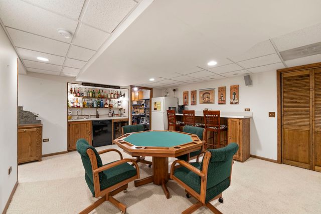 15631 Harbor Town Drive, Orland Park, IL 60462
