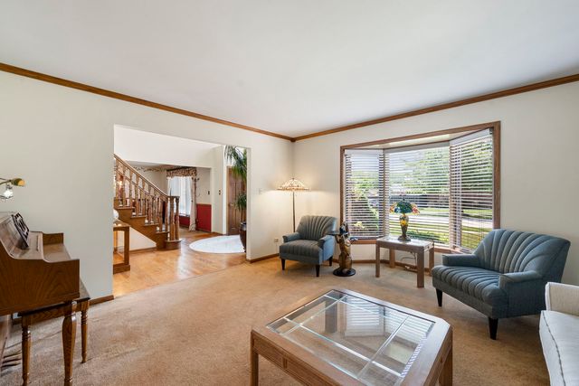 15631 Harbor Town Drive, Orland Park, IL 60462