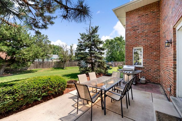 15631 Harbor Town Drive, Orland Park, IL 60462