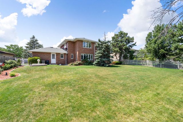 15631 Harbor Town Drive, Orland Park, IL 60462