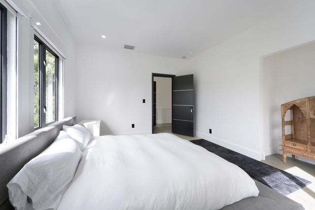 1629 S Lakeside Drive, Lake Worth Beach, FL 33460