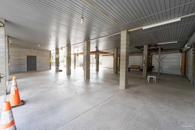 7608 River Rd, Milton, FL 32583