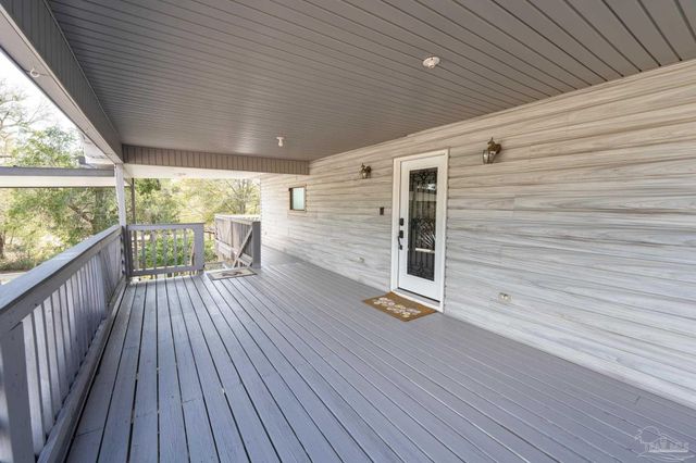 7608 River Rd, Milton, FL 32583