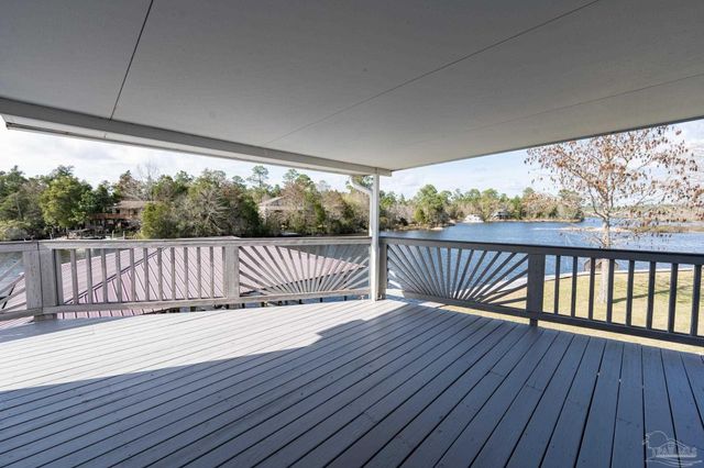 7608 River Rd, Milton, FL 32583