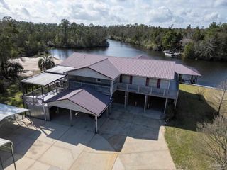 7608 River Rd, Milton, FL 32583