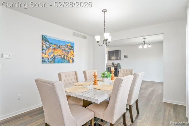 6811 Chandler Drive, Belleville, MI 48111