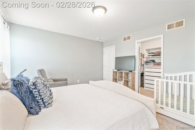 6811 Chandler Drive, Belleville, MI 48111