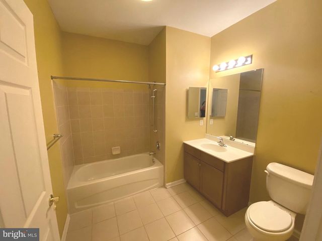 326 MASTERSON COURT, Ewing, NJ 08618