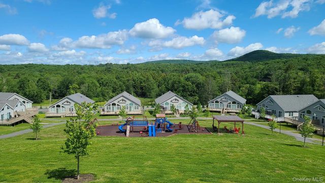 35 Lizensk Court 33, Ferndale, NY 12734