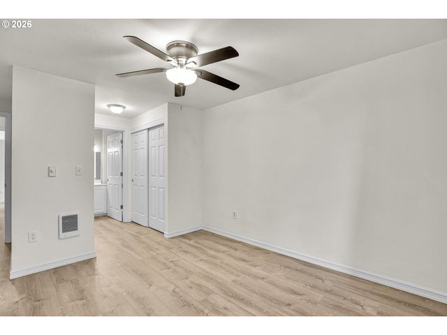 17602 Nw SPRINGVILLE Rd C-9, Portland, OR 97229