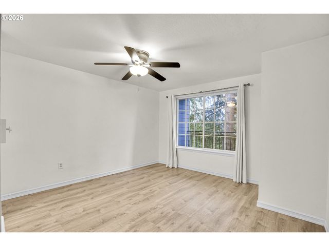 17602 Nw SPRINGVILLE Rd C-9, Portland, OR 97229