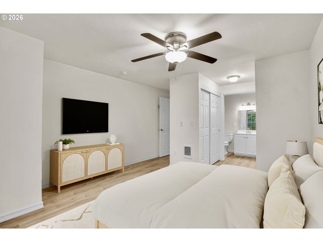 17602 Nw SPRINGVILLE Rd C-9, Portland, OR 97229