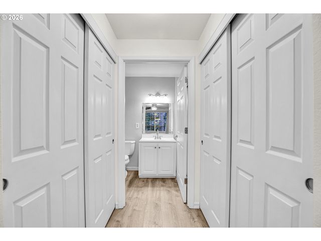 17602 Nw SPRINGVILLE Rd C-9, Portland, OR 97229