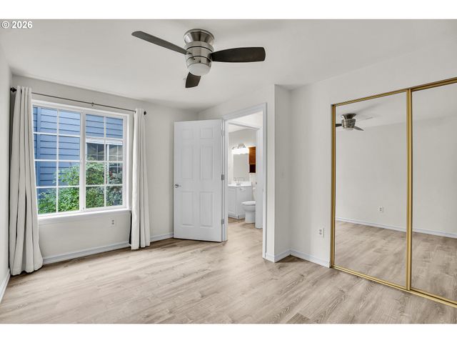 17602 Nw SPRINGVILLE Rd C-9, Portland, OR 97229