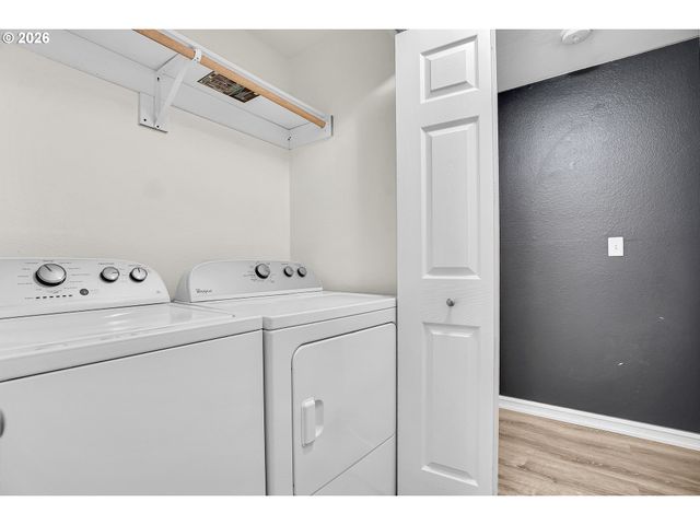 17602 Nw SPRINGVILLE Rd C-9, Portland, OR 97229