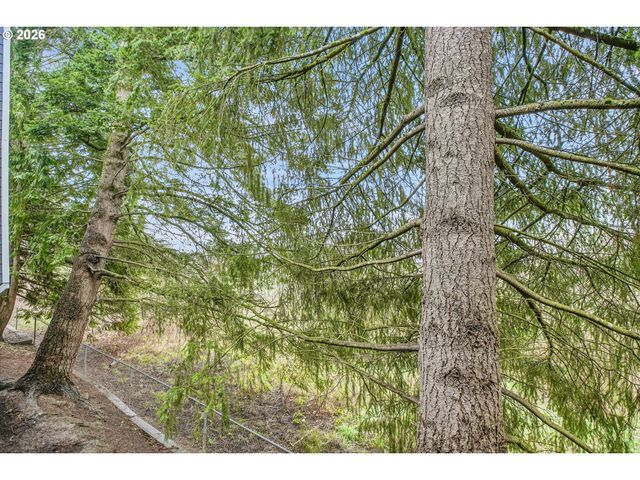 17602 Nw SPRINGVILLE Rd C-9, Portland, OR 97229