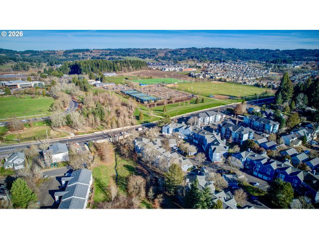 17602 Nw SPRINGVILLE Rd C-9, Portland, OR 97229