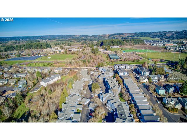 17602 Nw SPRINGVILLE Rd C-9, Portland, OR 97229