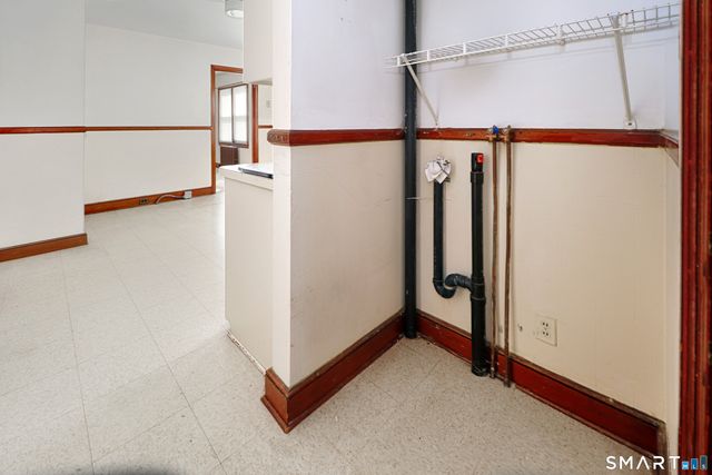 25-27 Henry Avenue, Stratford, CT 06614