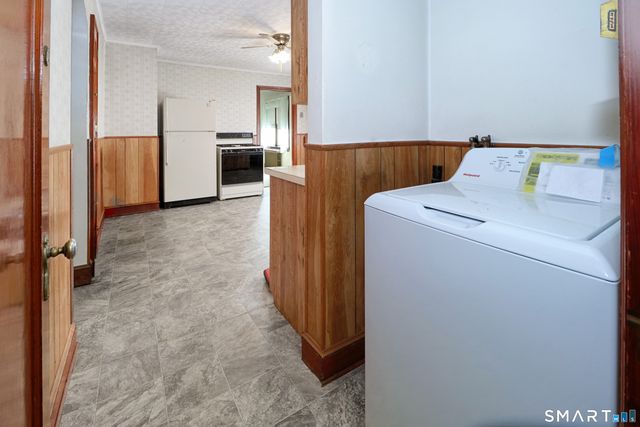 25-27 Henry Avenue, Stratford, CT 06614